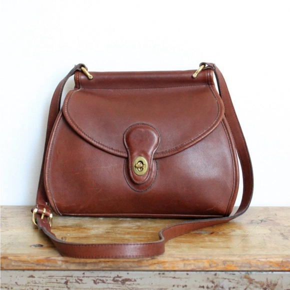 Coach Handbags - Vintage Coach Logan Willis Bag 9907 // Crossbody Bag Messenger Purse